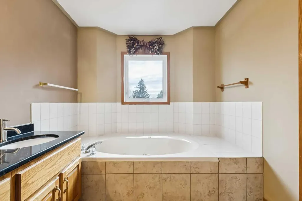 2203 Sirocco Drive SW Calgary AB T3H 2T9