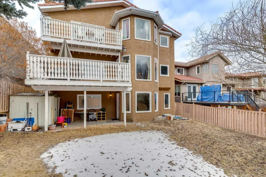 2203 Sirocco Drive SW Calgary AB T3H 2T9