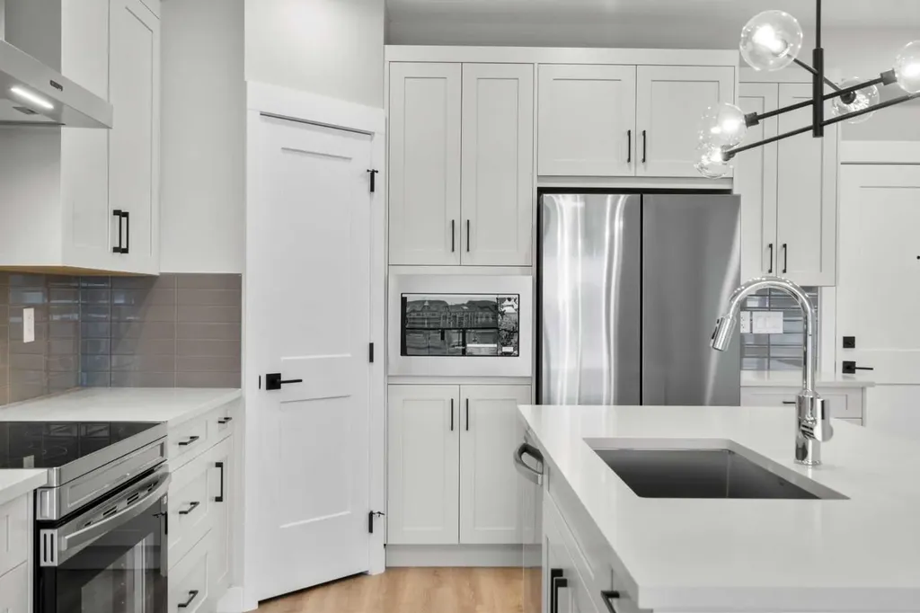 1802 Mahogany Boulevard SE Calgary AB T3M 2K6