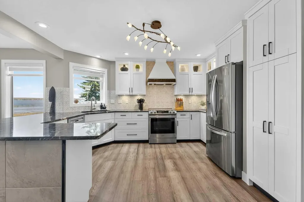 398 Marina Bay Place Sylvan Lake AB T4S1E9