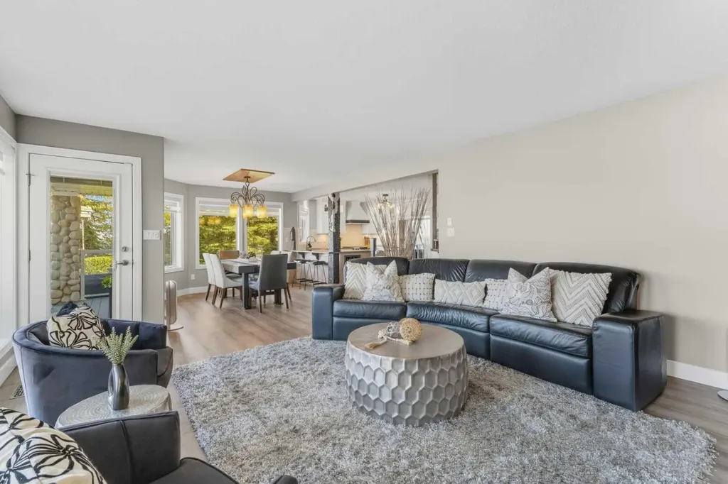 398 Marina Bay Place Sylvan Lake AB T4S1E9