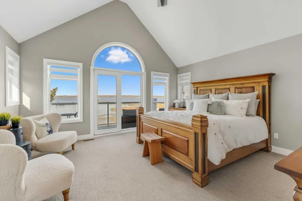 398 Marina Bay Place Sylvan Lake AB T4S1E9