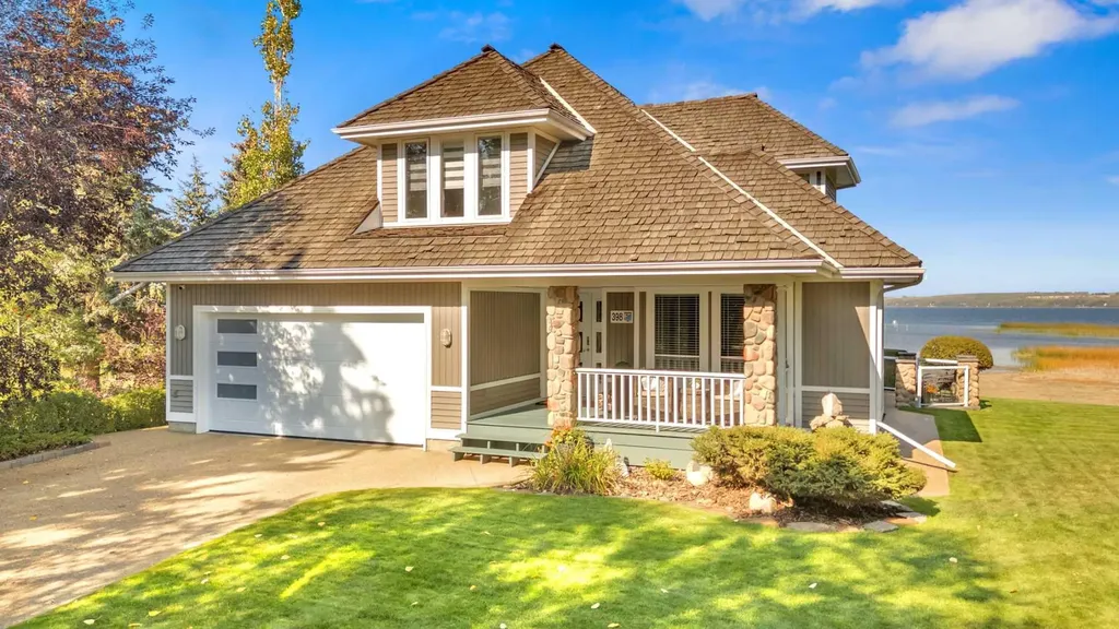 398 Marina Bay Place Sylvan Lake AB T4S1E9