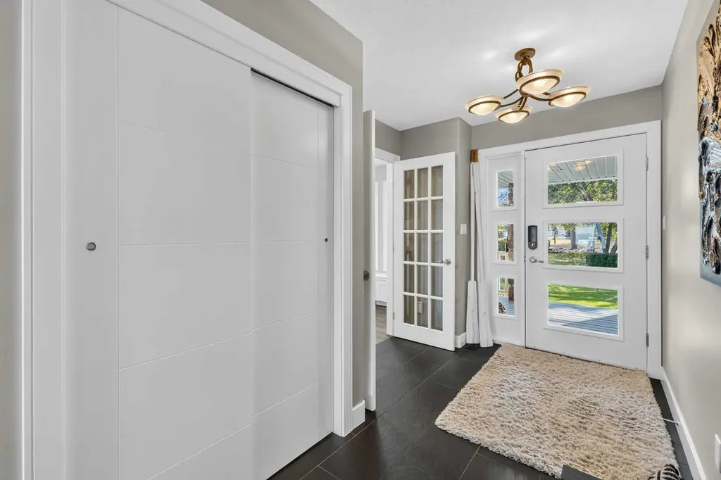 398 Marina Bay Place Sylvan Lake AB T4S1E9