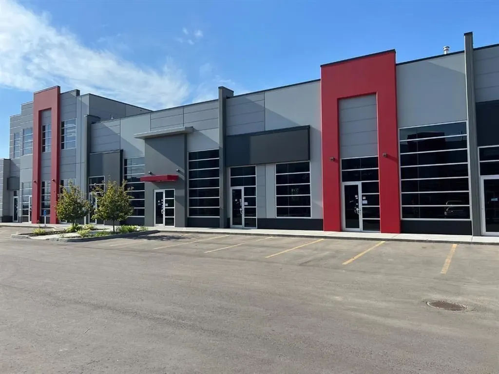 6520 36 Street NE Calgary AB T3J 2L3