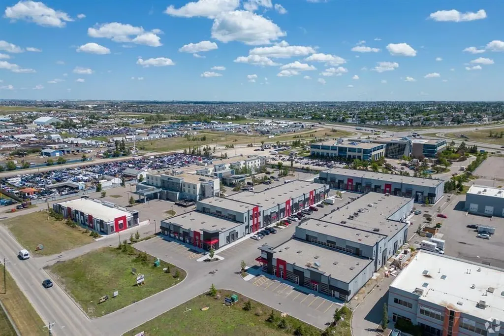 6520 36 Street NE Calgary AB T3J 2L3