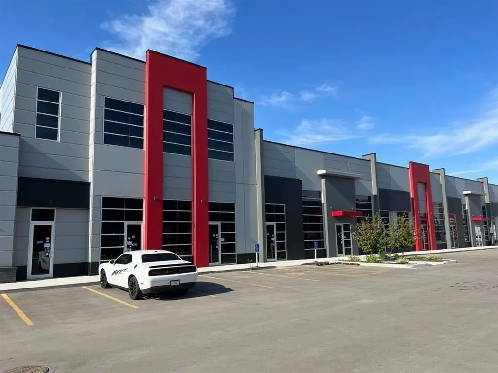 6520 36 Street NE Calgary AB T3J 2L3