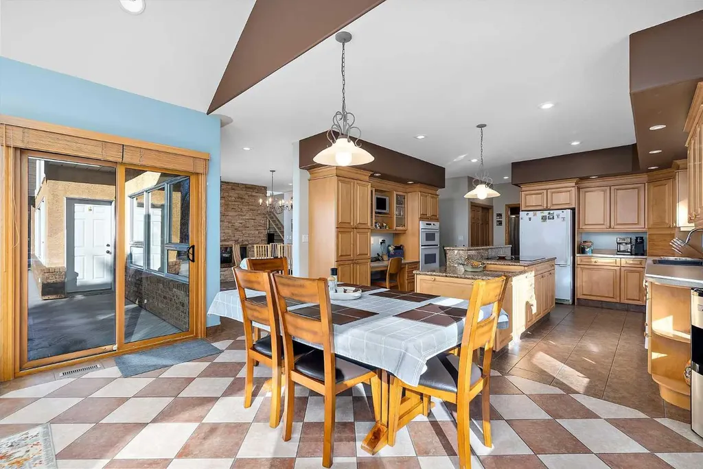 248 Lakeshore Drive Grandview AB T0C 2V0