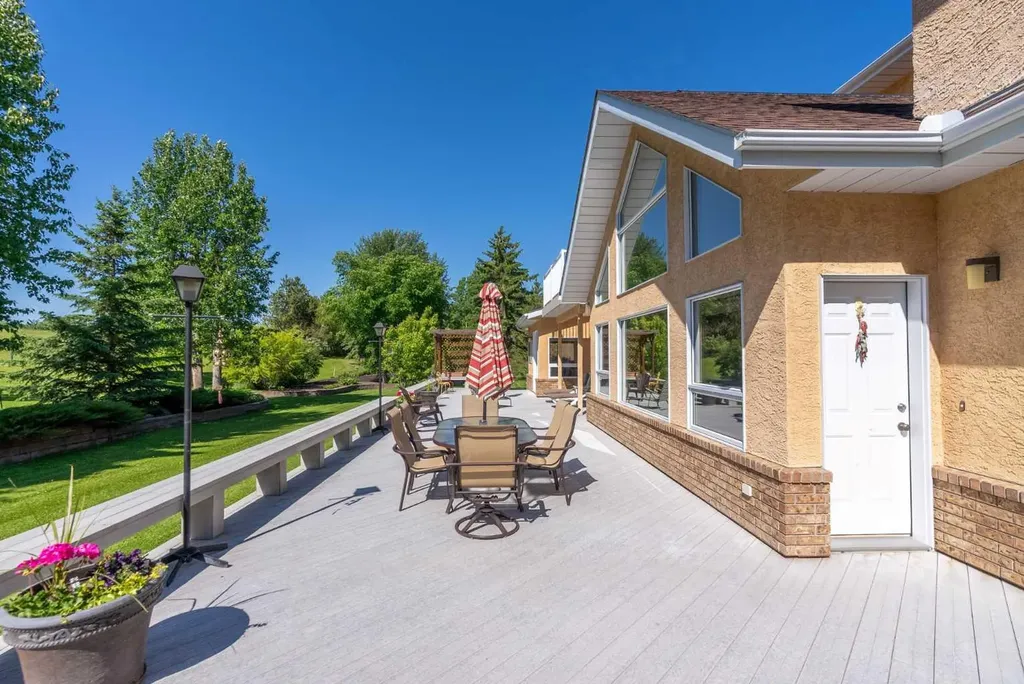 248 Lakeshore Drive Grandview AB T0C 2V0