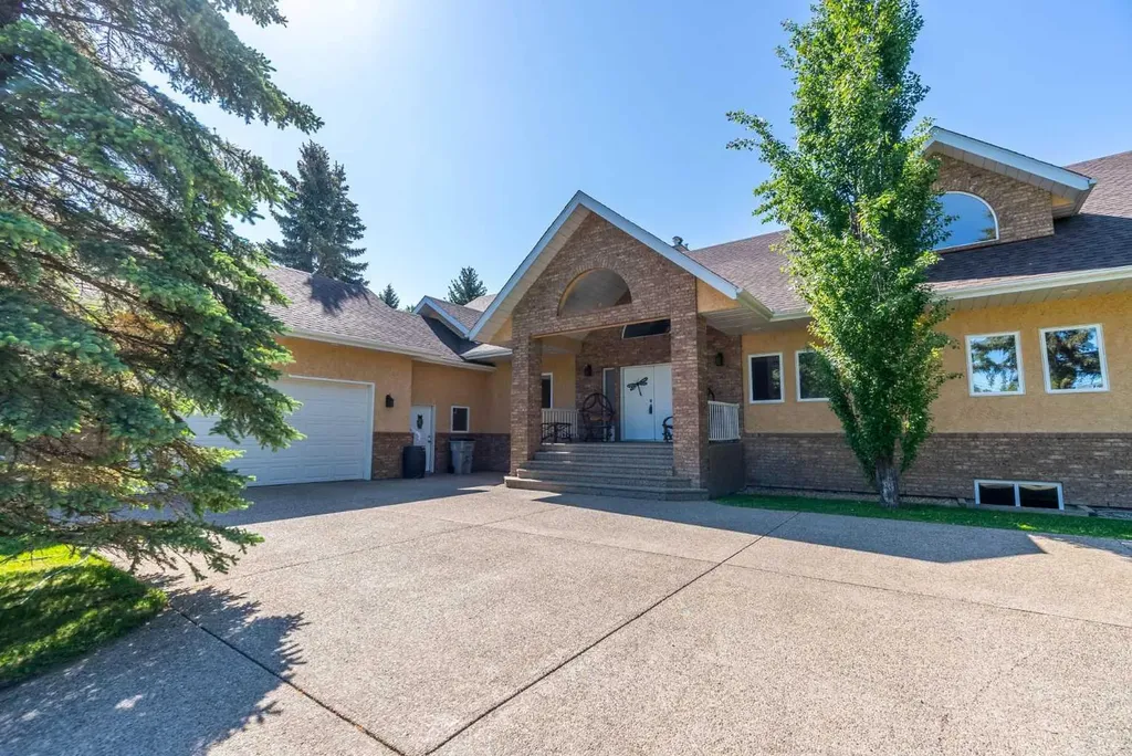 248 Lakeshore Drive Grandview AB T0C 2V0