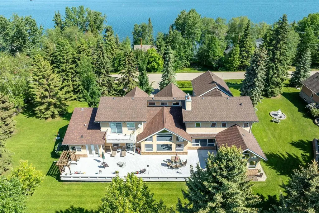 248 Lakeshore Drive Grandview AB T0C 2V0