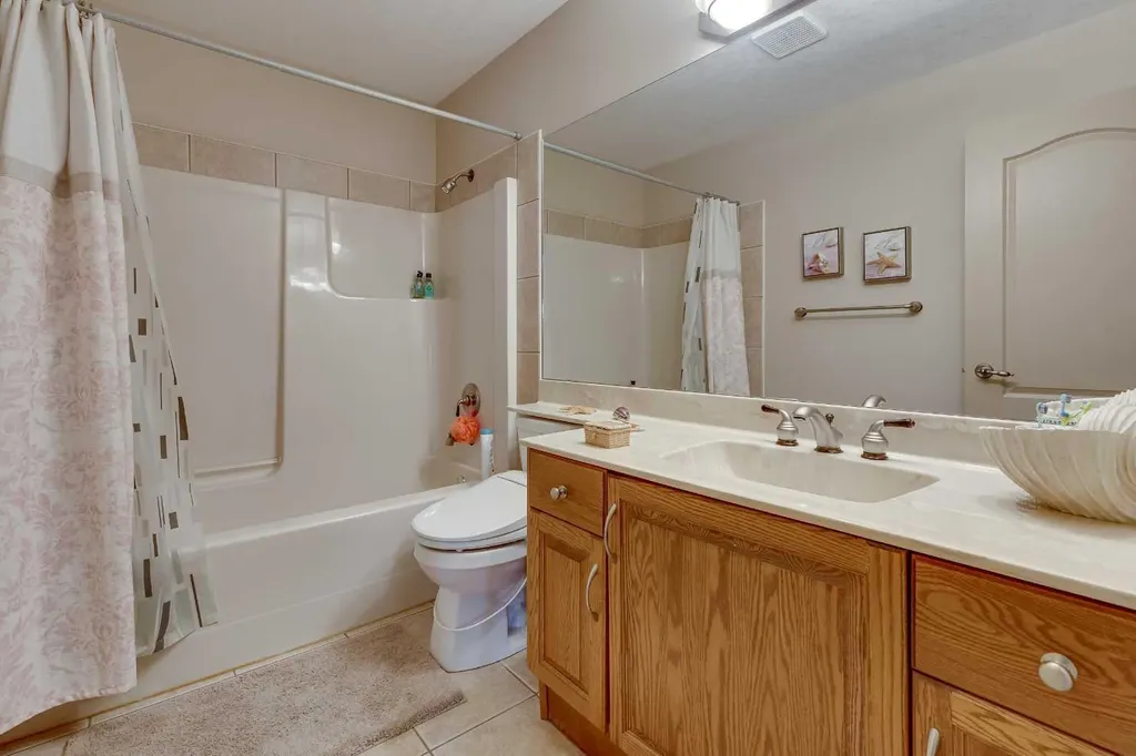 384 Marina Bay Place Sylvan Lake AB T4S 1E9