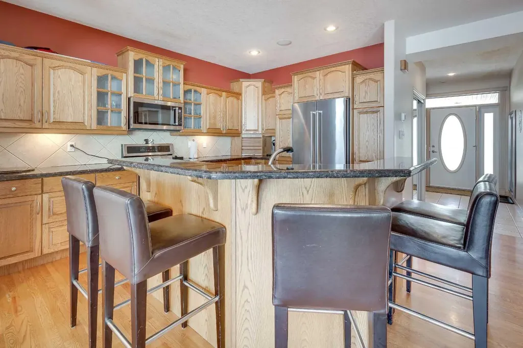 384 Marina Bay Place Sylvan Lake AB T4S 1E9