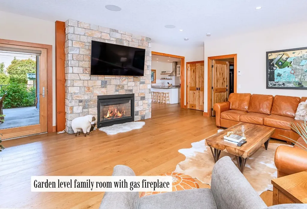 517 4th Street Canmore AB T1W 2E7