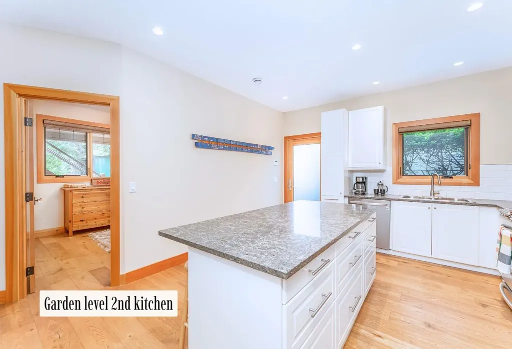 517 4th Street Canmore AB T1W 2E7