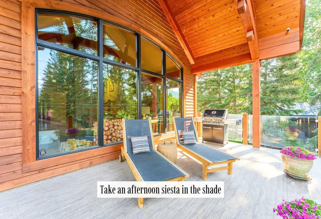 517 4th Street Canmore AB T1W 2E7