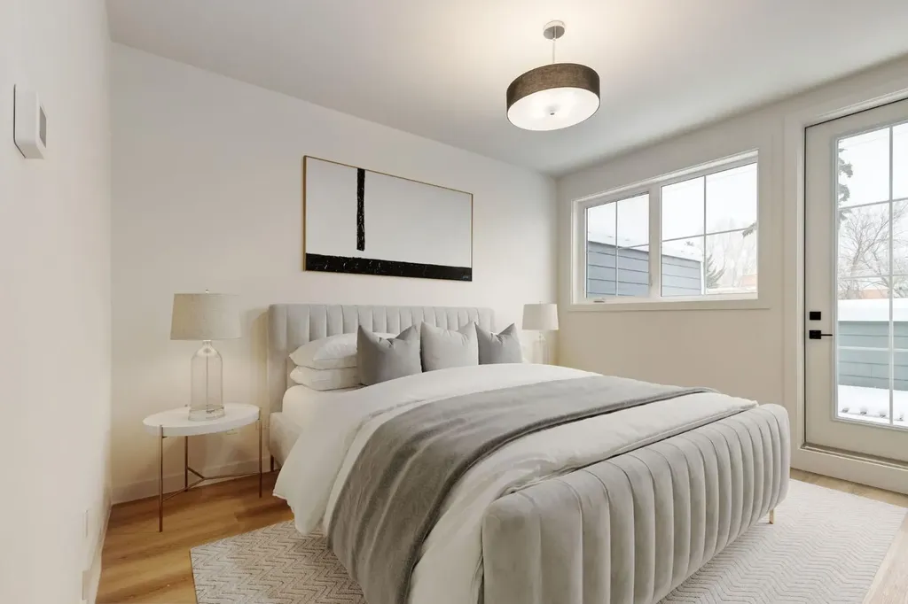 1651 8 Avenue NW Calgary AB T2N1C4