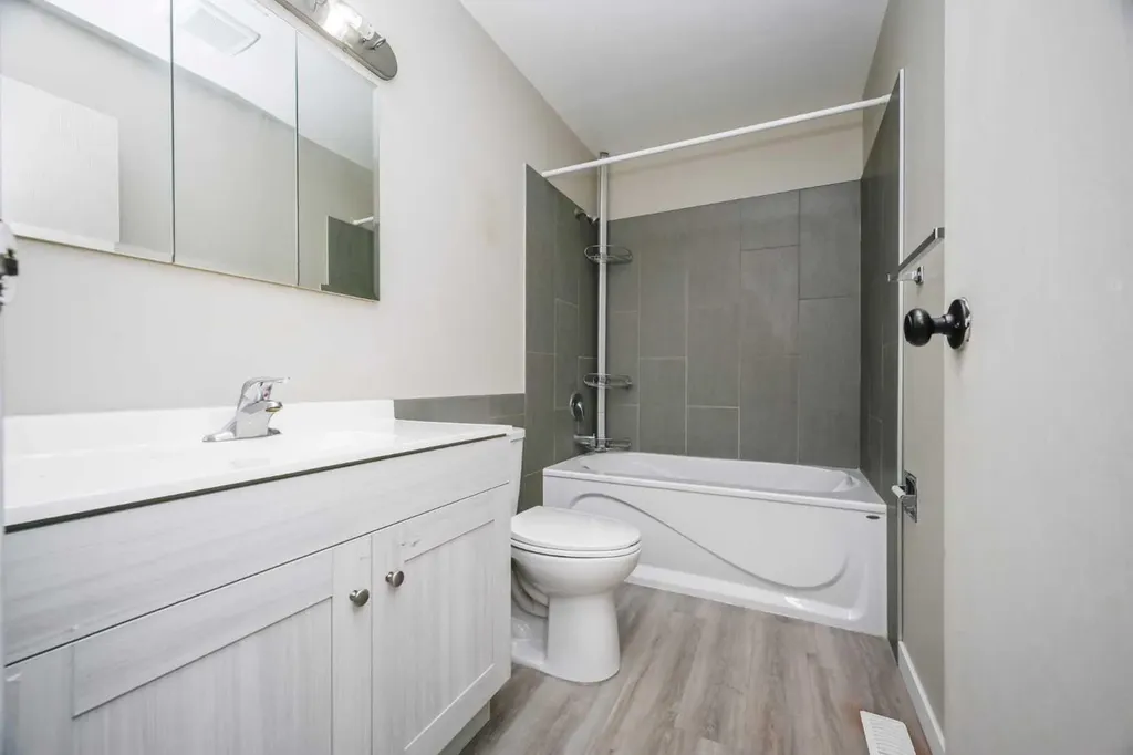 9340 67 Avenue Grande Prairie AB T8W 1C2