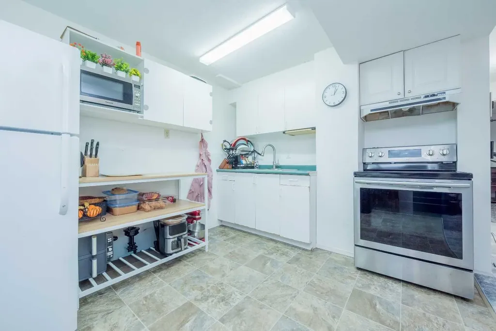 9340 67 Avenue Grande Prairie AB T8W 1C2
