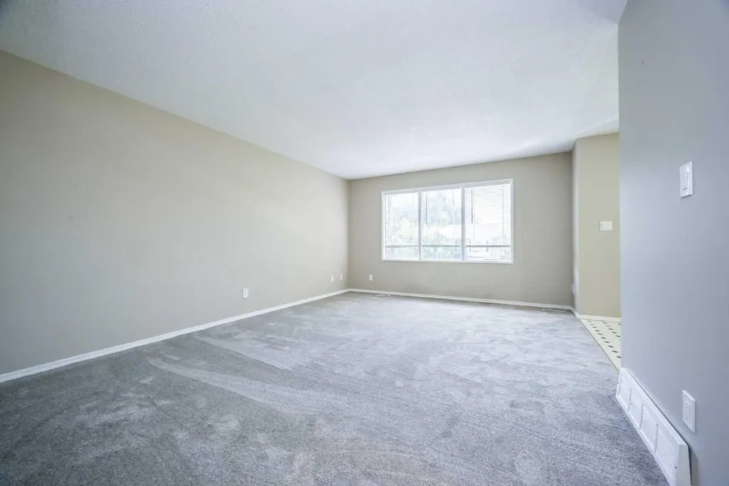 9340 67 Avenue Grande Prairie AB T8W 1C2