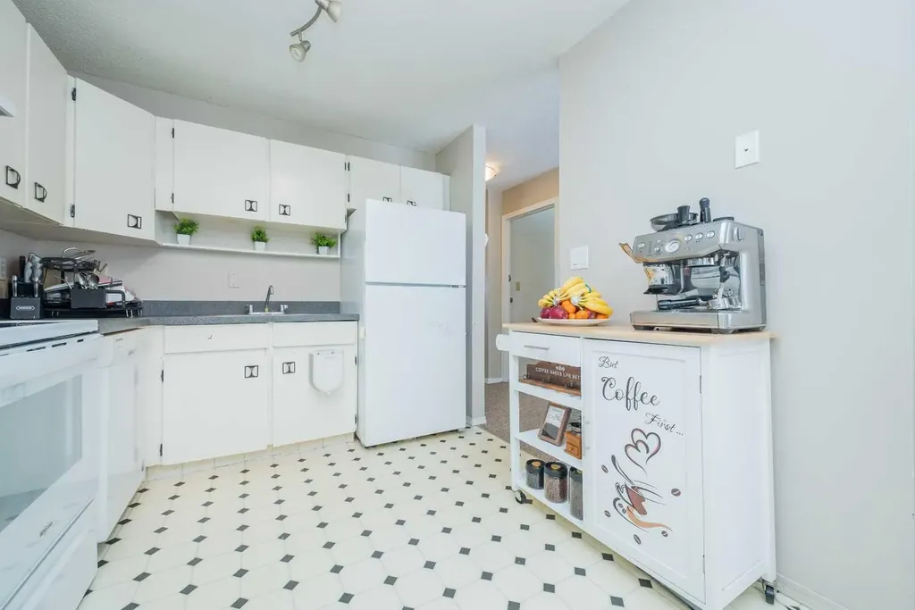9340 67 Avenue Grande Prairie AB T8W 1C2