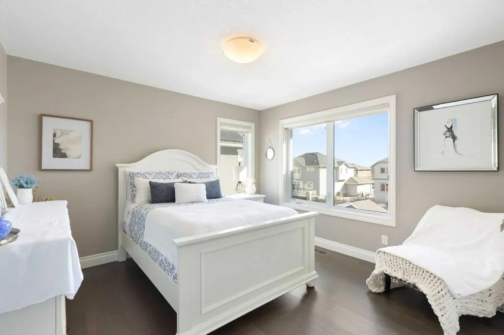 800 E Lakeview Road Chestermere AB T1X 1R2