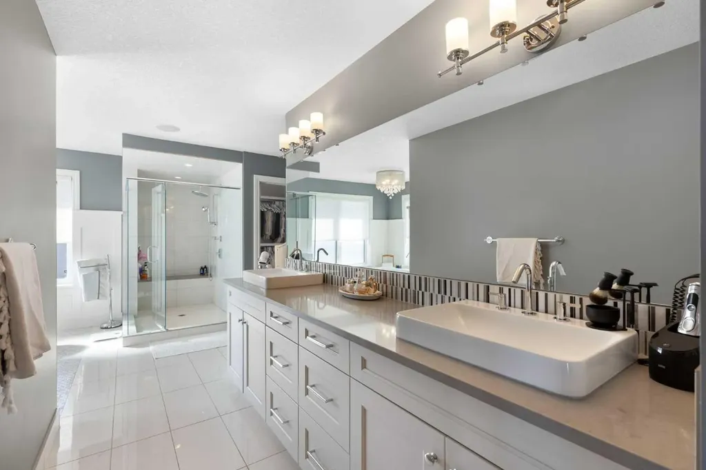 800 E Lakeview Road Chestermere AB T1X 1R2