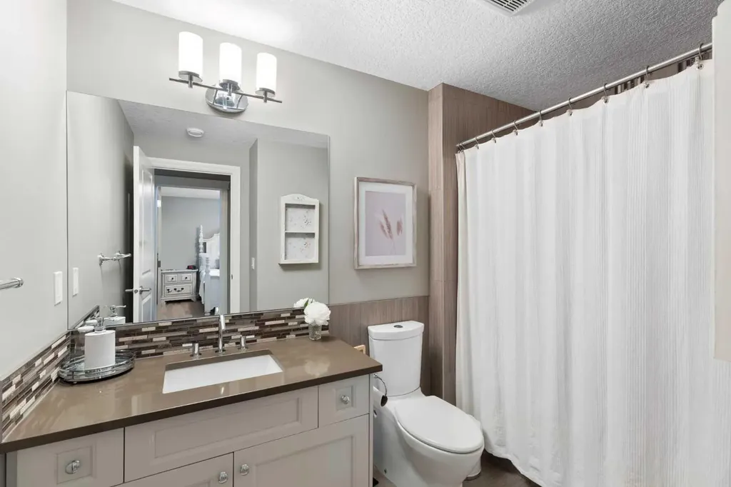 800 E Lakeview Road Chestermere AB T1X 1R2