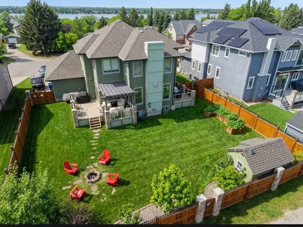 800 E Lakeview Road Chestermere AB T1X 1R2