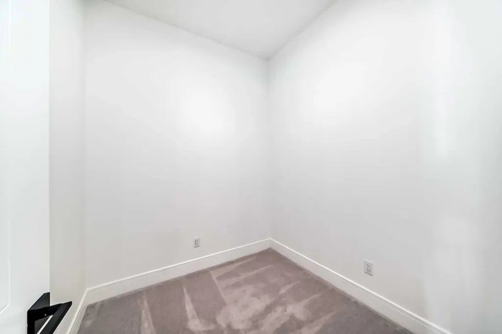 4270 Norford Avenue NW Calgary AB T3B 6L8