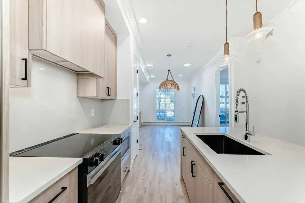 4270 Norford Avenue NW Calgary AB T3B 6L8