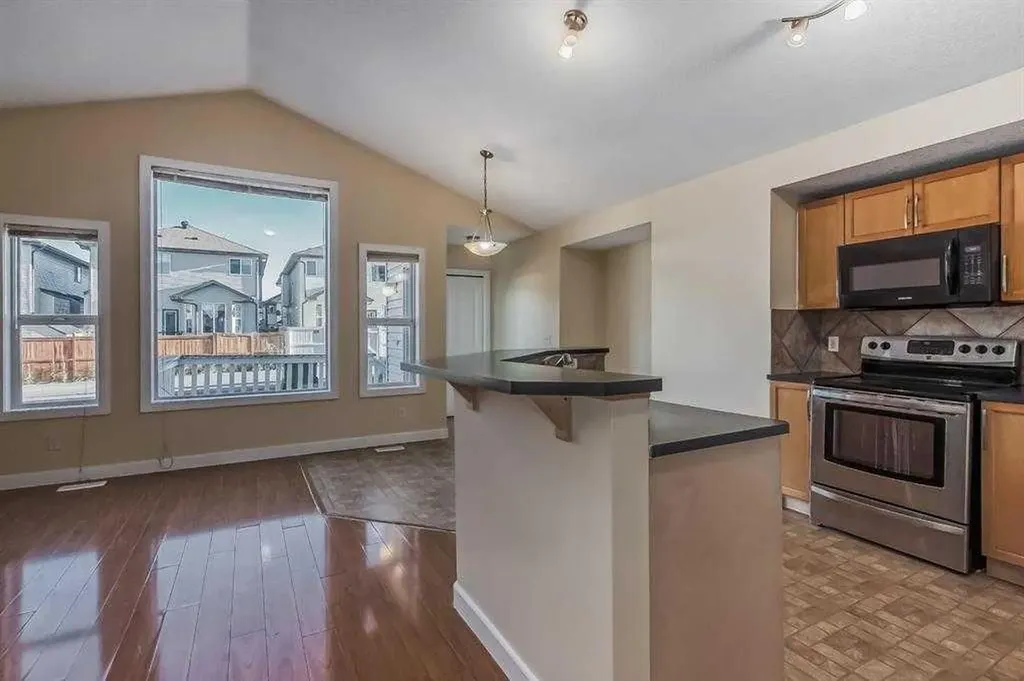 211 Saddlebrook Way NE Calgary AB T3J0B5