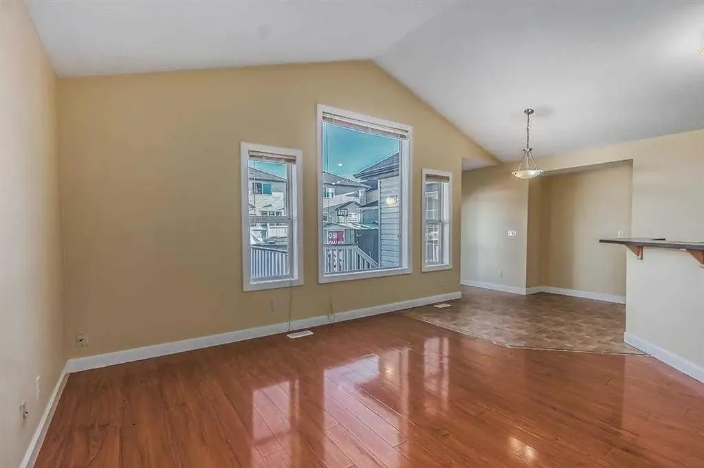 211 Saddlebrook Way NE Calgary AB T3J0B5