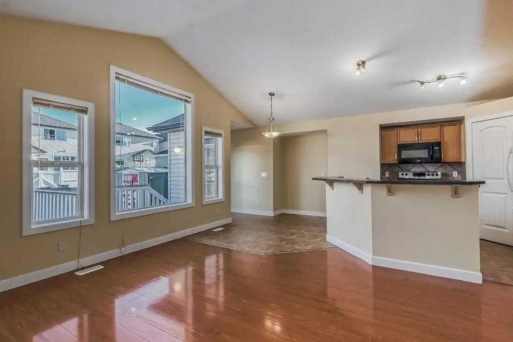 211 Saddlebrook Way NE Calgary AB T3J0B5