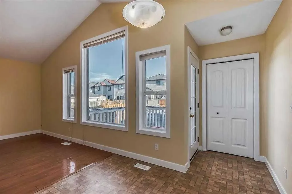 211 Saddlebrook Way NE Calgary AB T3J0B5