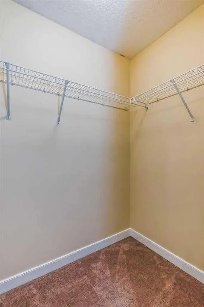 211 Saddlebrook Way NE Calgary AB T3J0B5