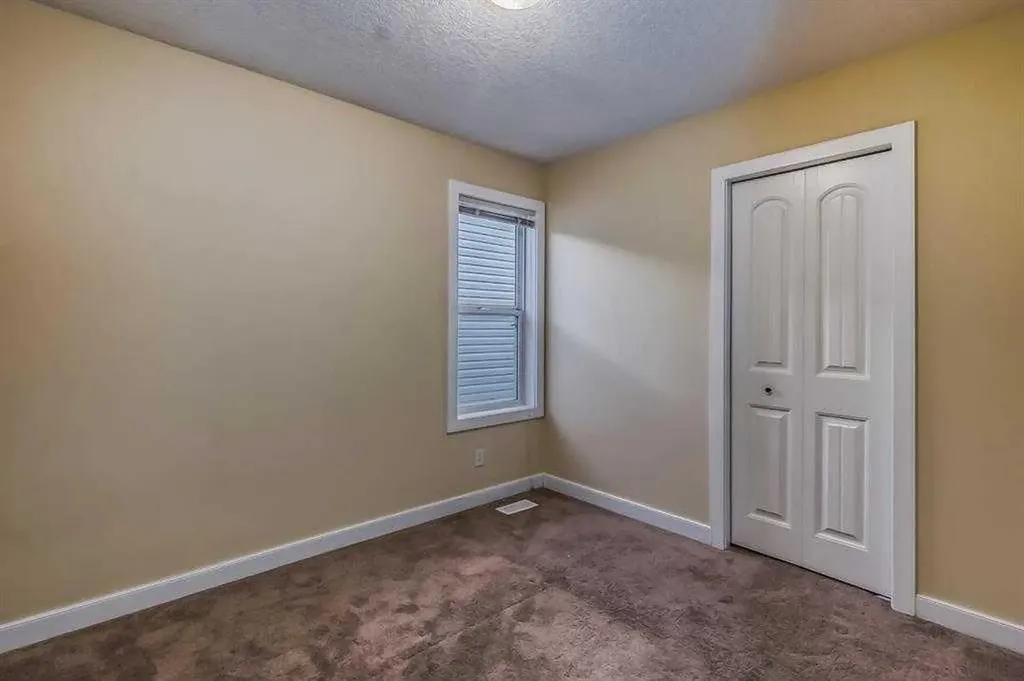 211 Saddlebrook Way NE Calgary AB T3J0B5