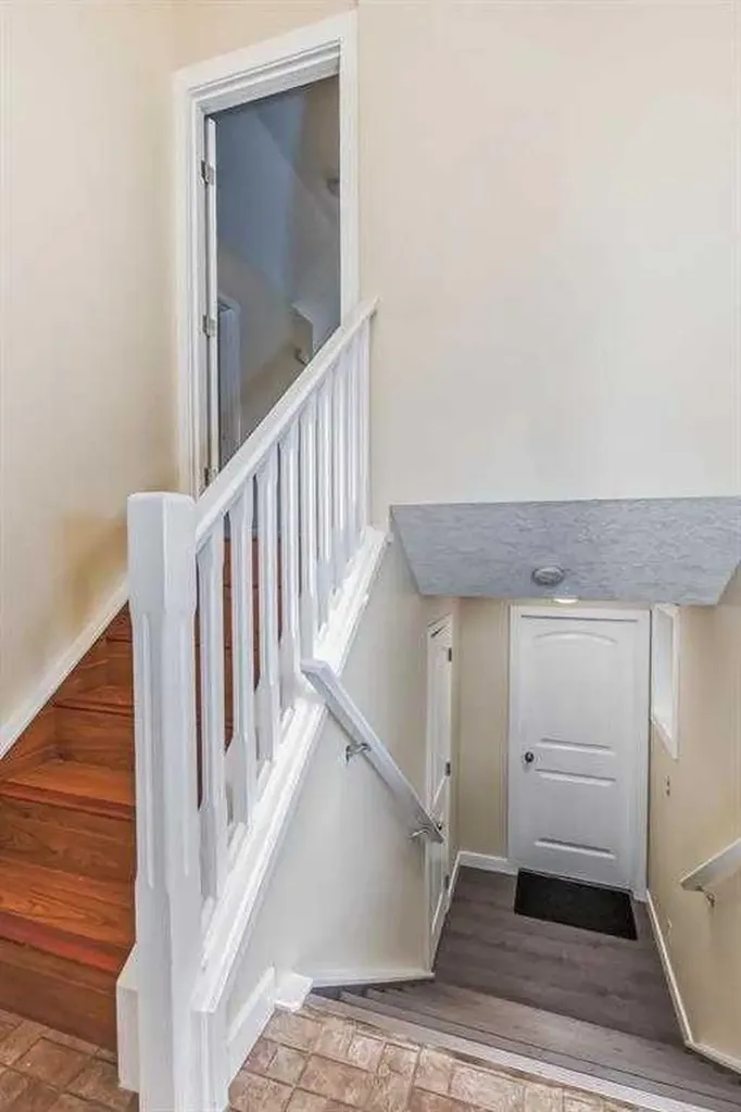 211 Saddlebrook Way NE Calgary AB T3J0B5