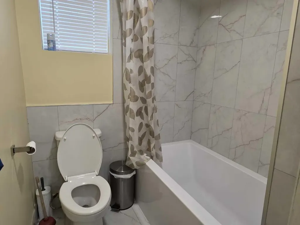 211 Saddlebrook Way NE Calgary AB T3J0B5