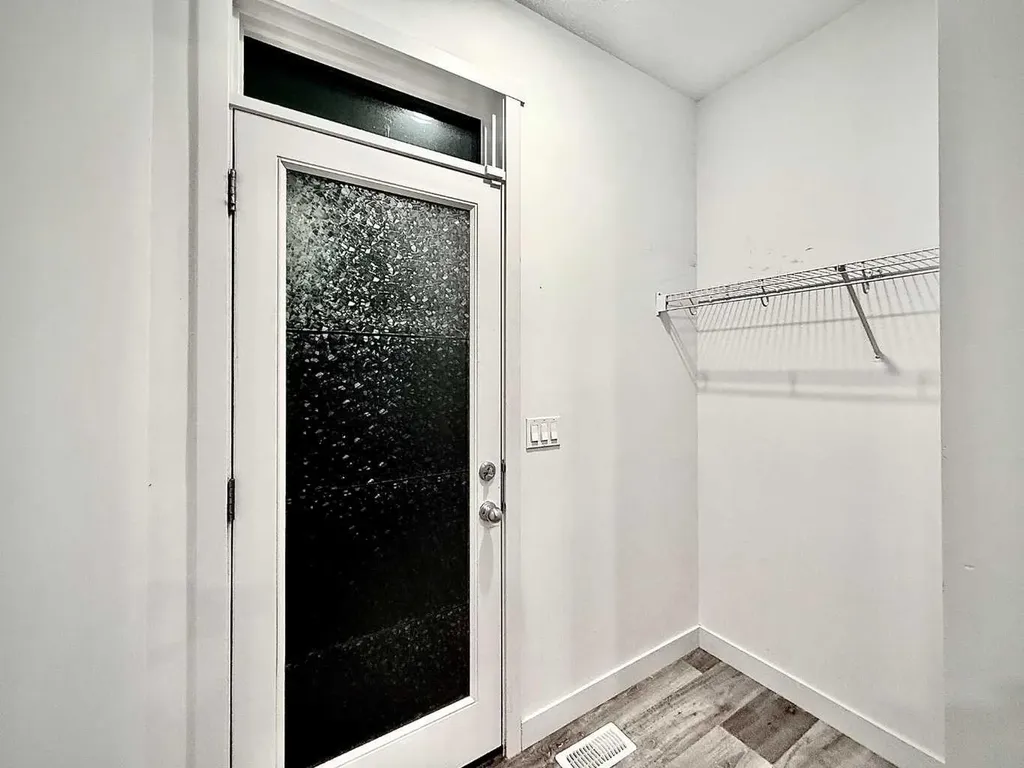 189 Carringvue Way NW Calgary AB T3P 1K6