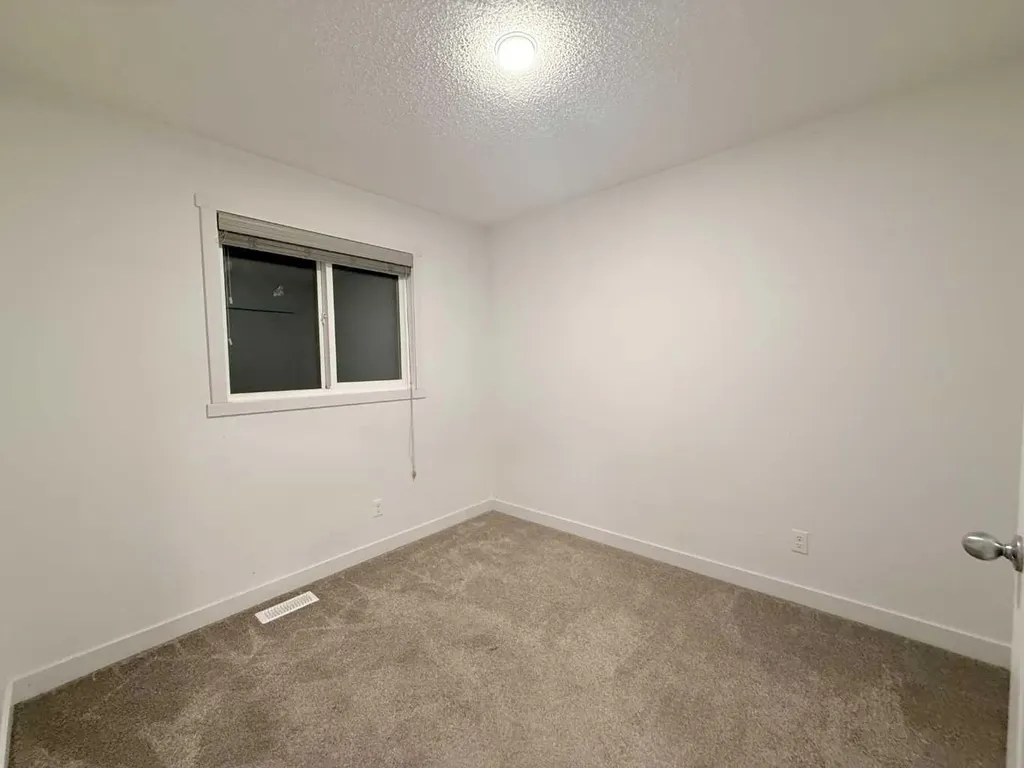 189 Carringvue Way NW Calgary AB T3P 1K6