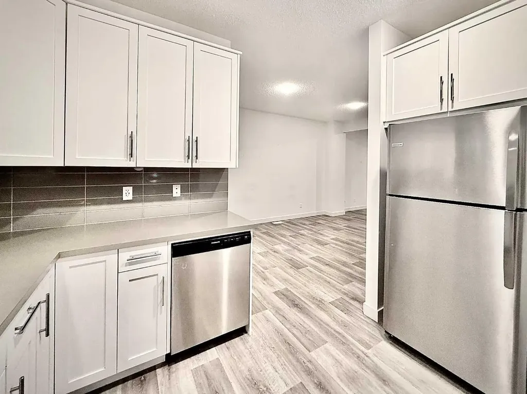 189 Carringvue Way NW Calgary AB T3P 1K6