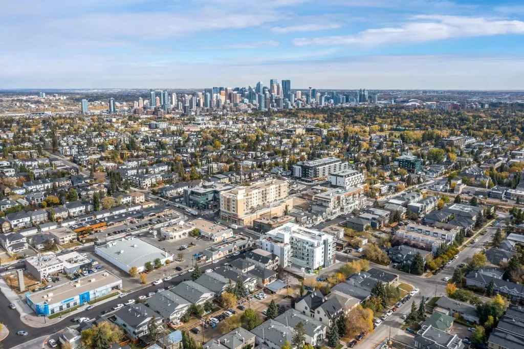 2032 34 Avenue SW Calgary AB T2T 2C3