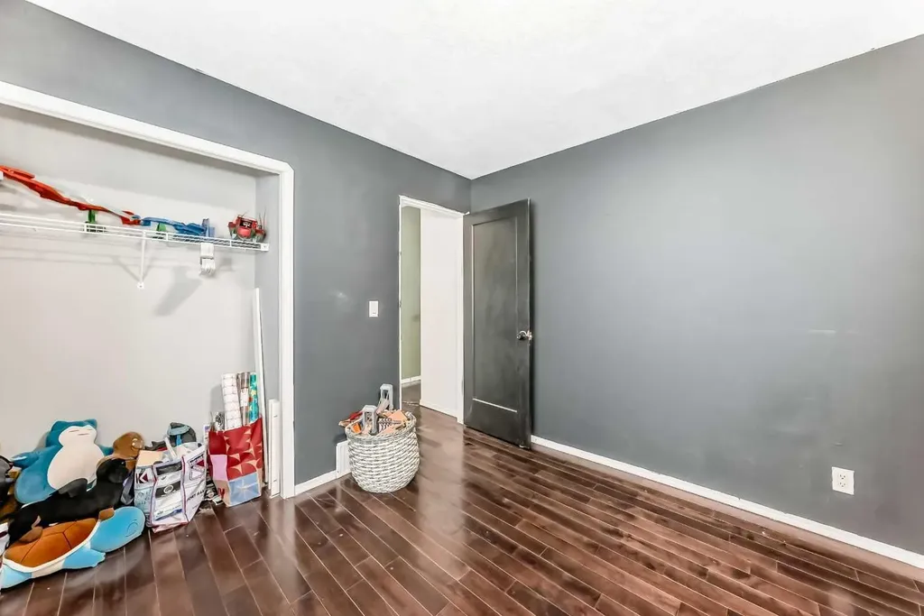 29 Duval Crescent Red Deer AB T4R 2Y6