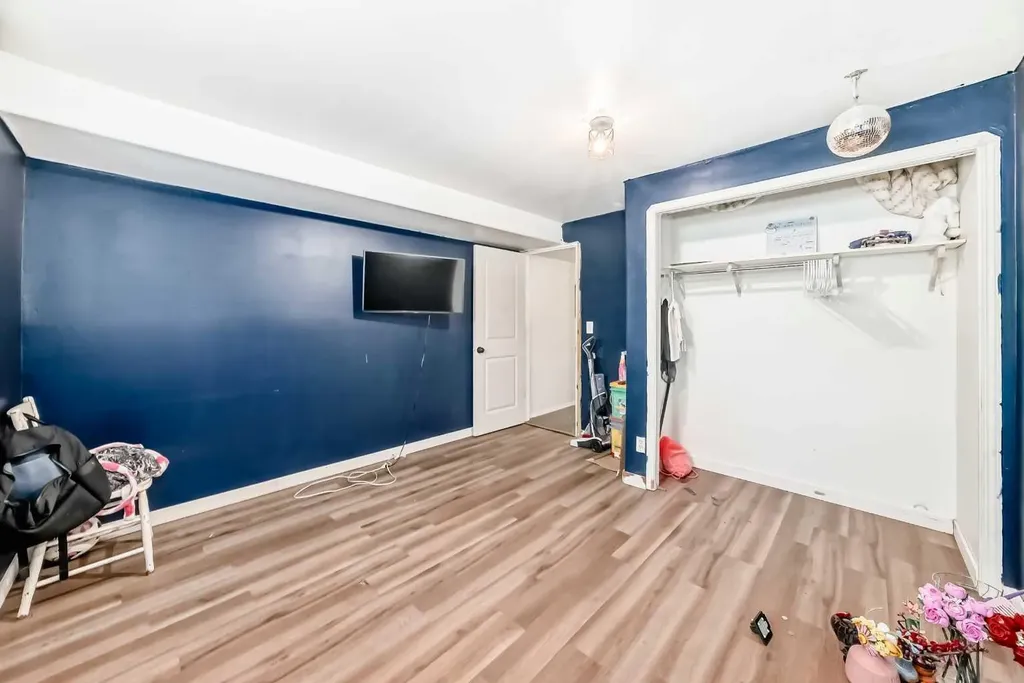 29 Duval Crescent Red Deer AB T4R 2Y6