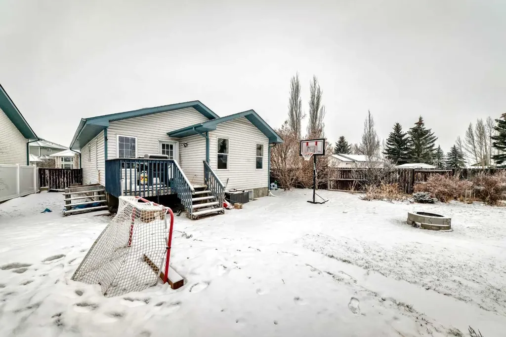 29 Duval Crescent Red Deer AB T4R 2Y6