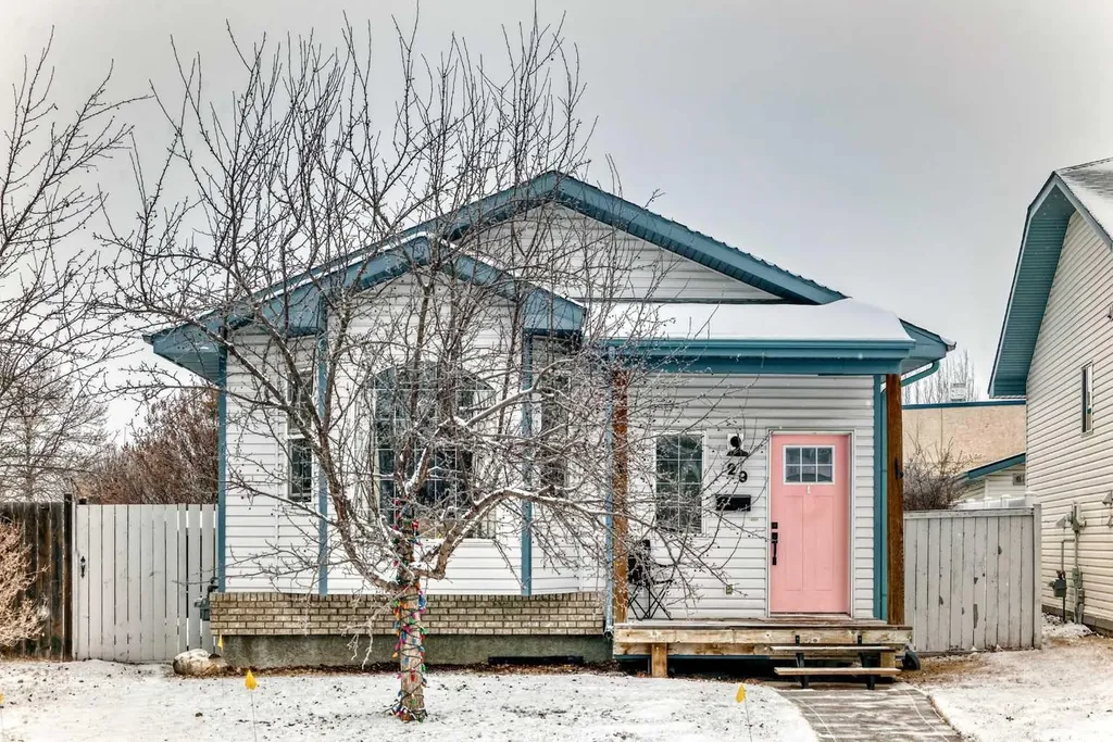 29 Duval Crescent Red Deer AB T4R 2Y6