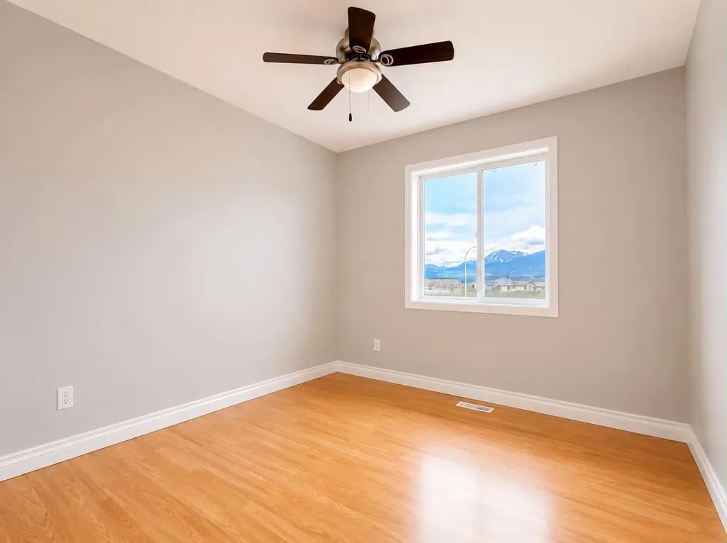 10913 Grande Avenue Grande Cache AB t0e0y0