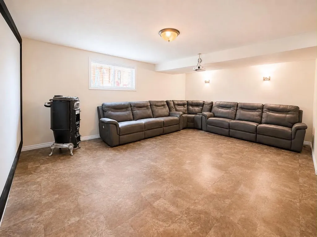 10913 Grande Avenue Grande Cache AB t0e0y0