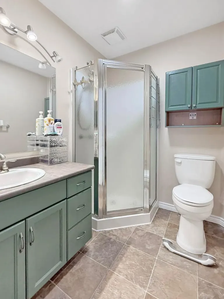 10913 Grande Avenue Grande Cache AB t0e0y0